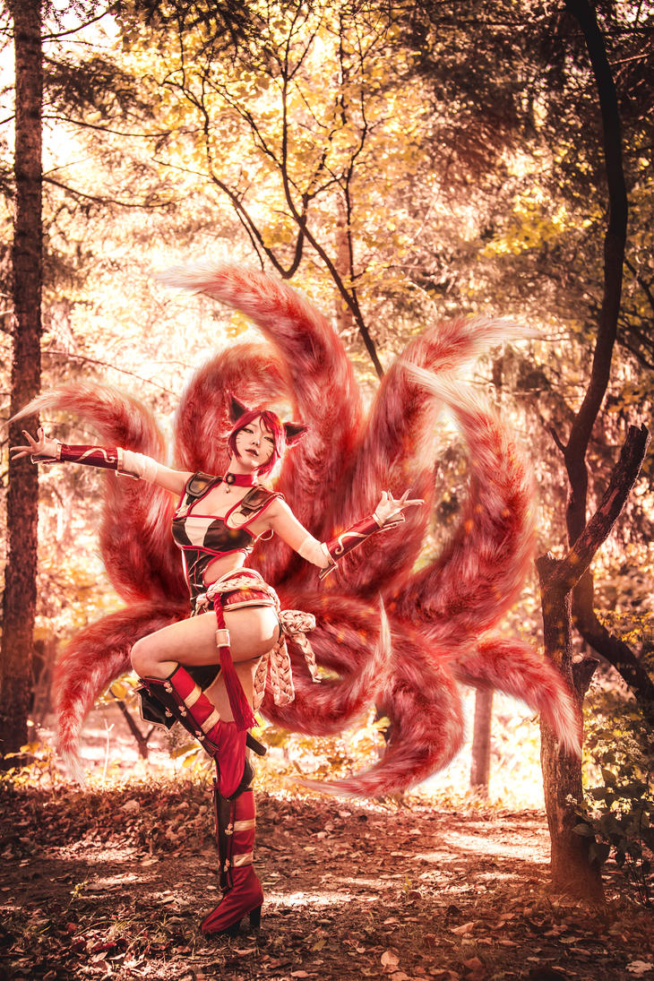 [League of Legends] Fox fire Ahri by pionKOR | Photographed by Giro